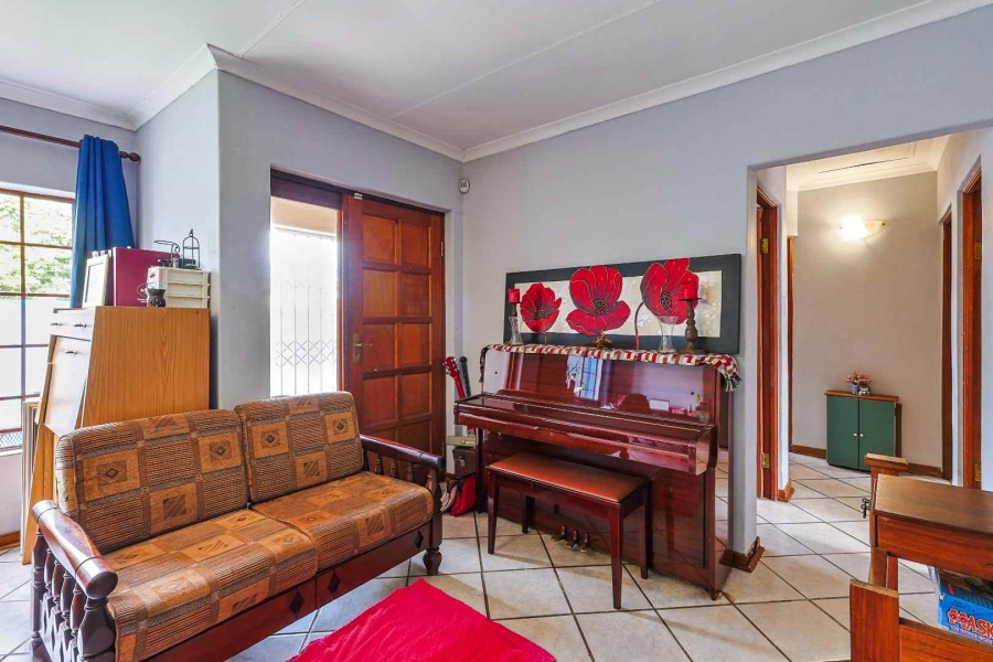 5 Bedroom Property for Sale in Rietfontein Gauteng