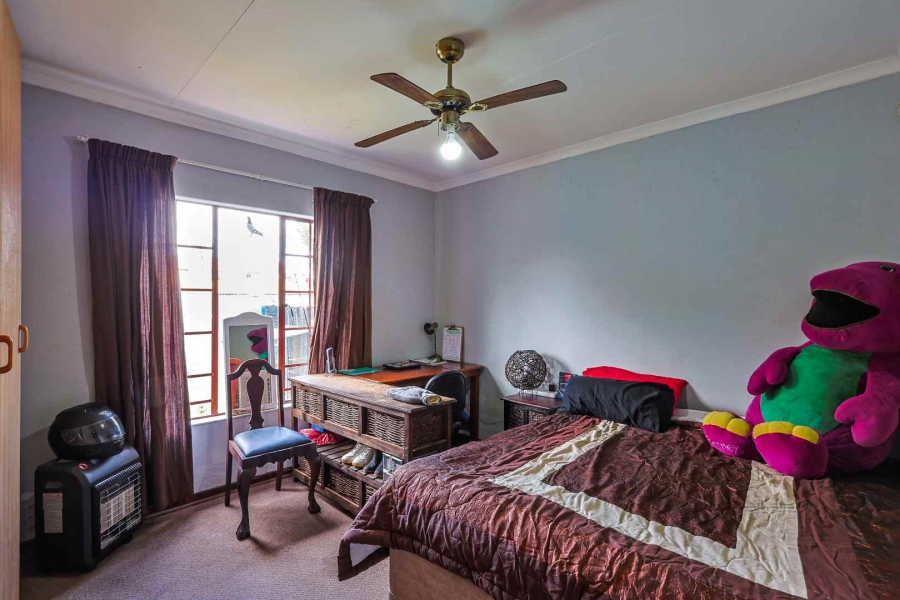 5 Bedroom Property for Sale in Rietfontein Gauteng