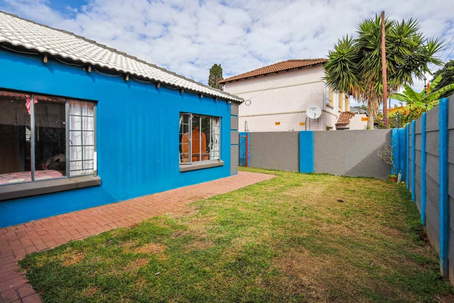 5 Bedroom Property for Sale in Rietfontein Gauteng