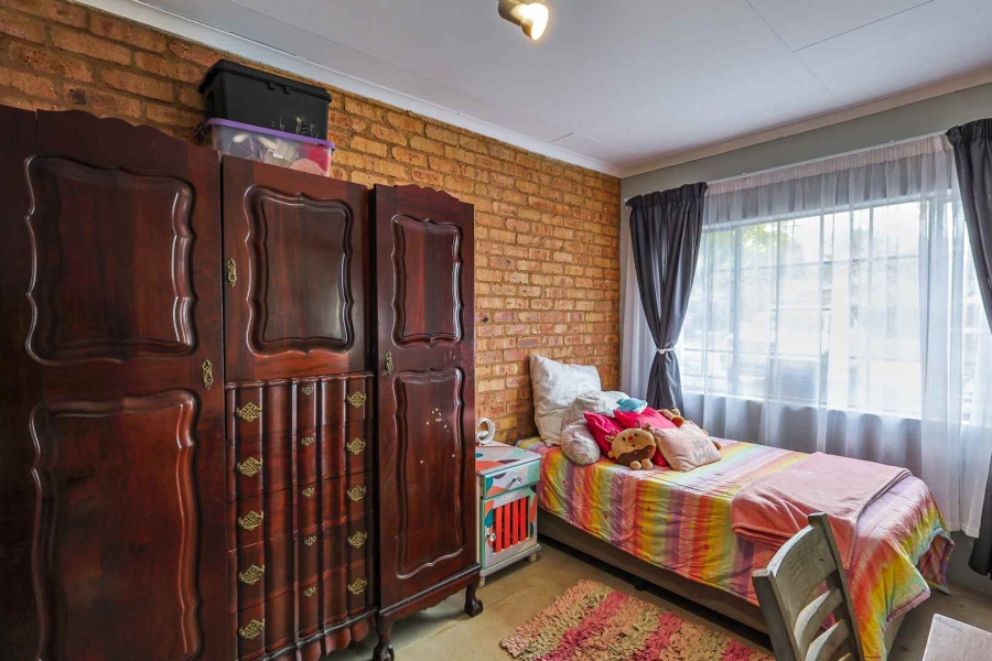 5 Bedroom Property for Sale in Rietfontein Gauteng