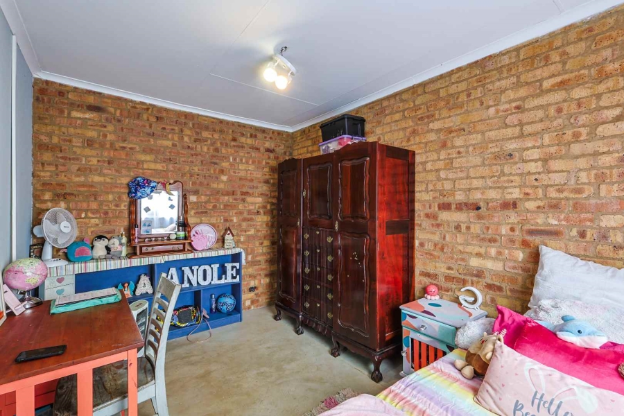 5 Bedroom Property for Sale in Rietfontein Gauteng