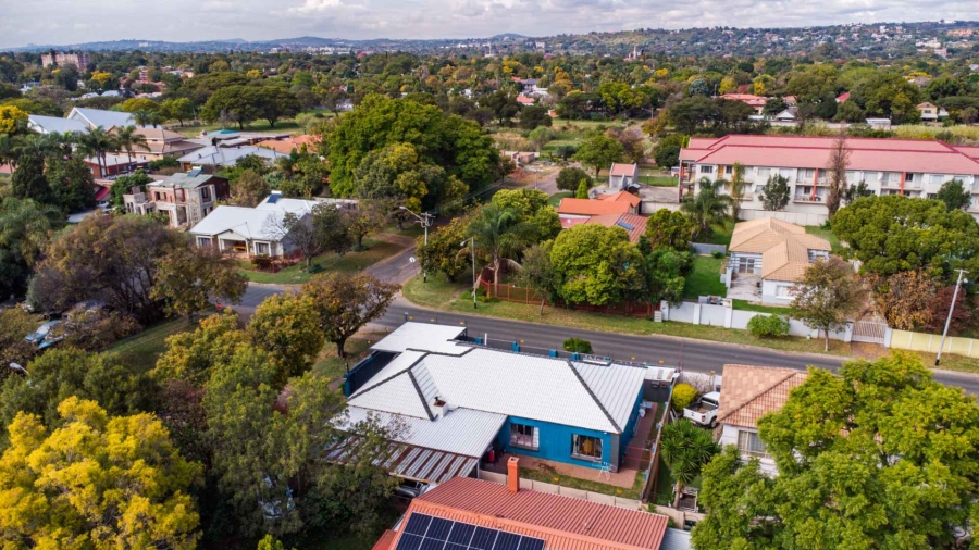5 Bedroom Property for Sale in Rietfontein Gauteng