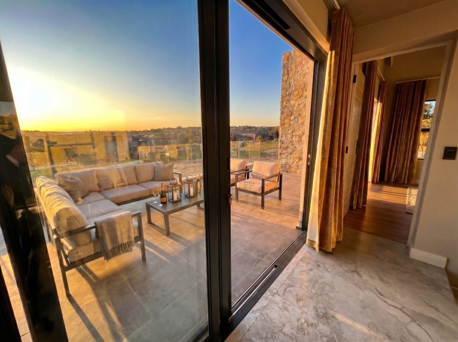 5 Bedroom Property for Sale in Helderfontein Estate Gauteng