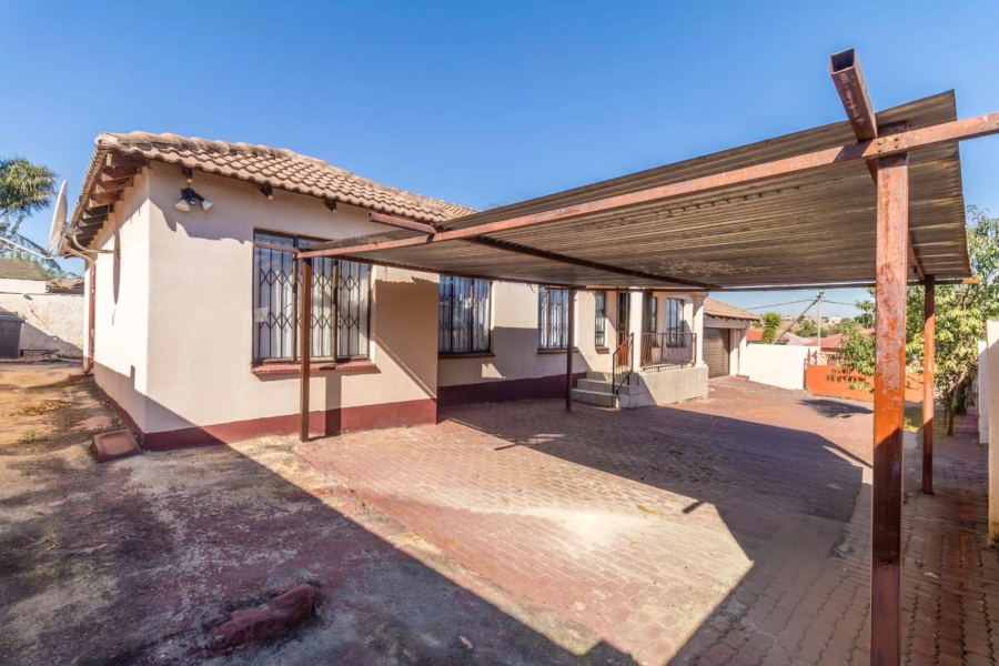 4 Bedroom Property for Sale in Cosmo City Gauteng