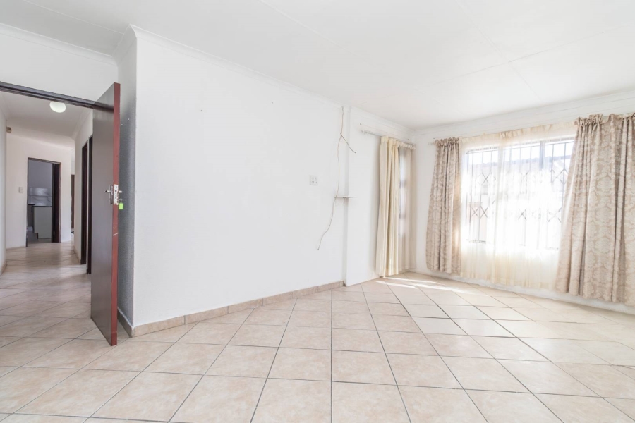 4 Bedroom Property for Sale in Cosmo City Gauteng