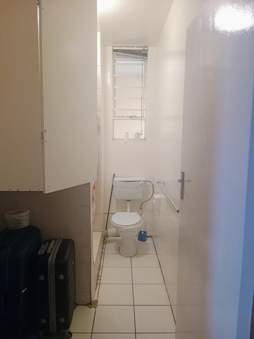 To Let 1 Bedroom Property for Rent in Bedford Gardens Gauteng