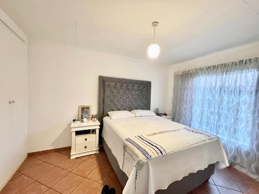 2 Bedroom Property for Sale in Meyerspark Gauteng