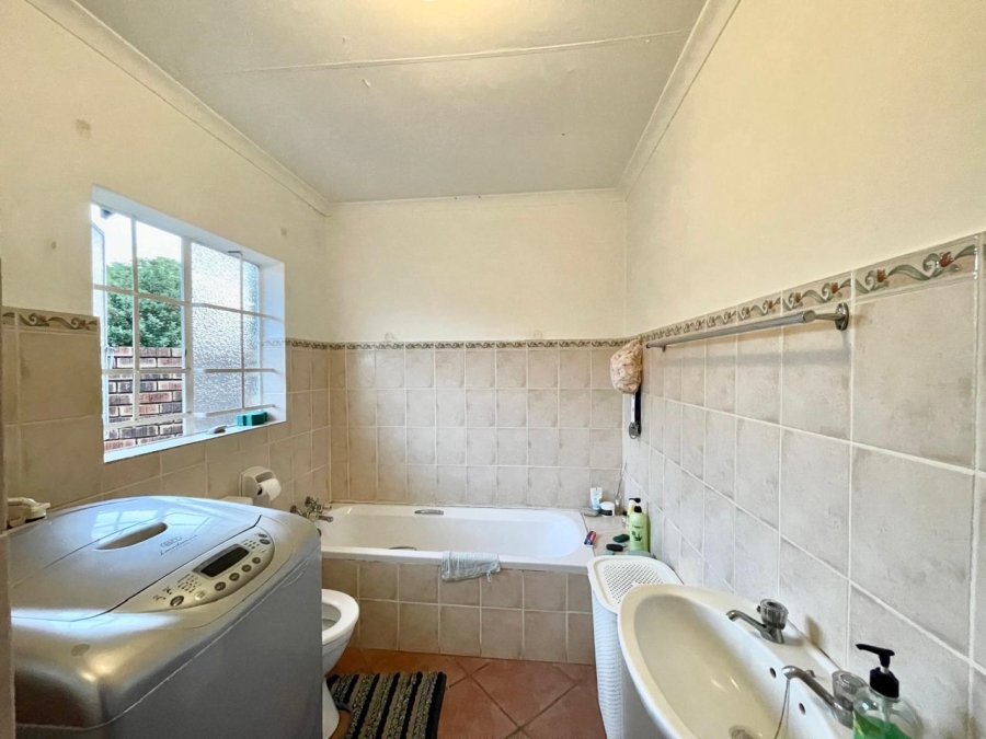 2 Bedroom Property for Sale in Meyerspark Gauteng
