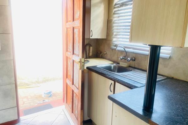 To Let 3 Bedroom Property for Rent in Roodepoort Gauteng