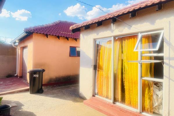 To Let 3 Bedroom Property for Rent in Roodepoort Gauteng