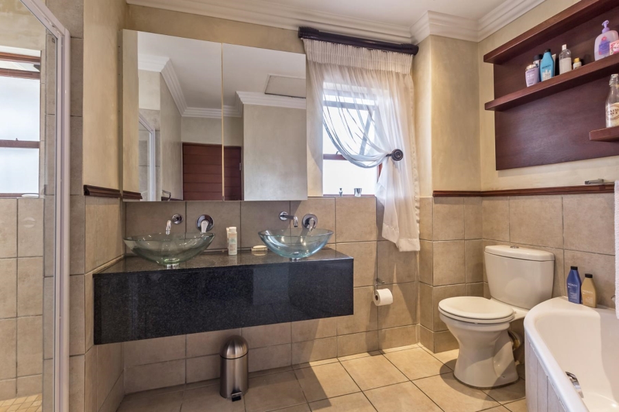 3 Bedroom Property for Sale in Dainfern Gauteng
