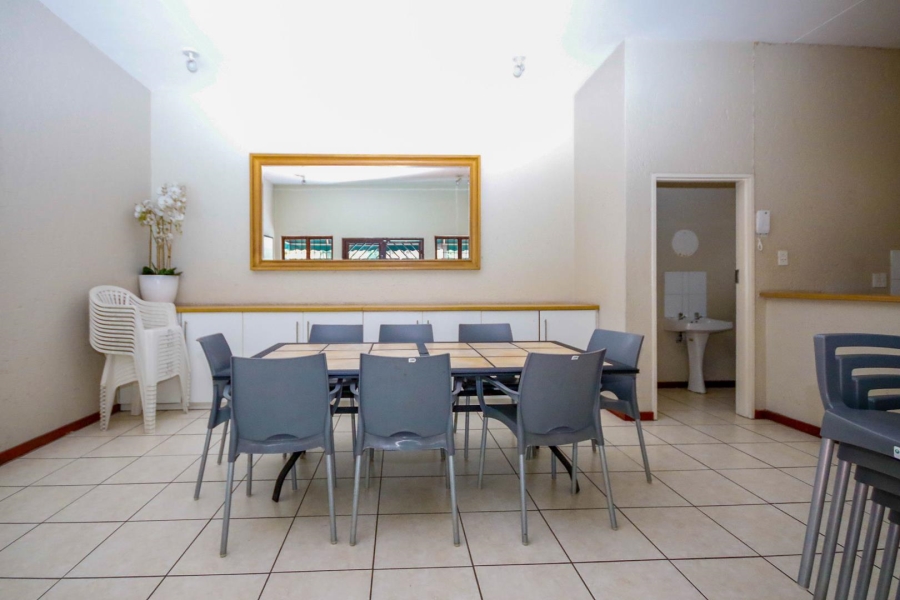 1 Bedroom Property for Sale in Morningside Gauteng