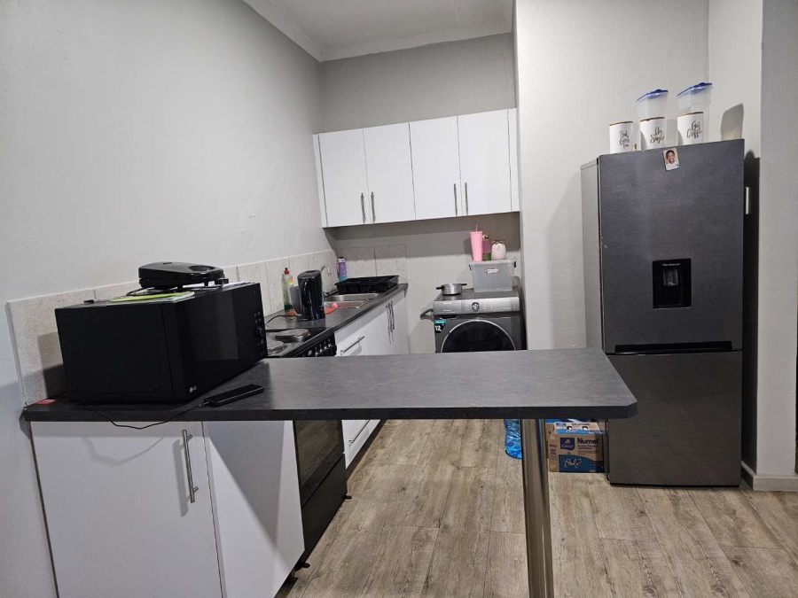 2 Bedroom Property for Sale in Eldorette Gauteng