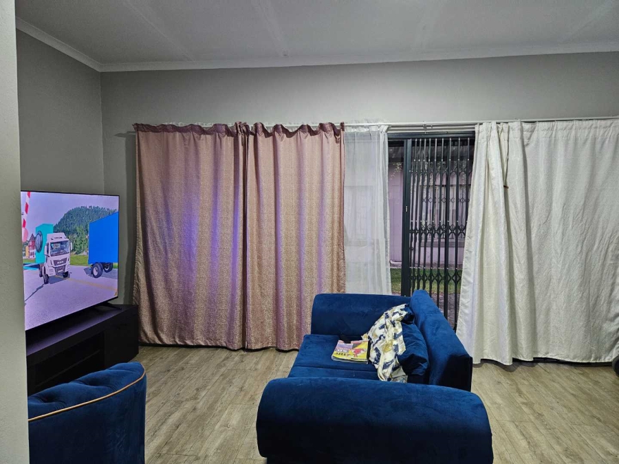 2 Bedroom Property for Sale in Eldorette Gauteng