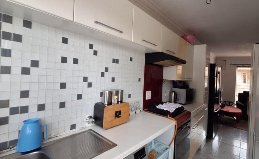 2 Bedroom Property for Sale in Birch Acres Gauteng