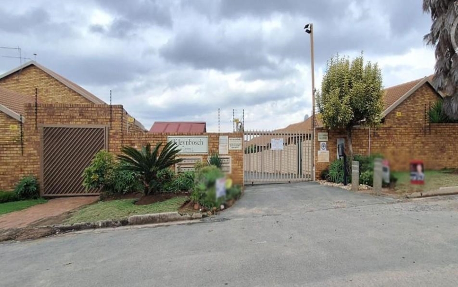 2 Bedroom Property for Sale in Birch Acres Gauteng