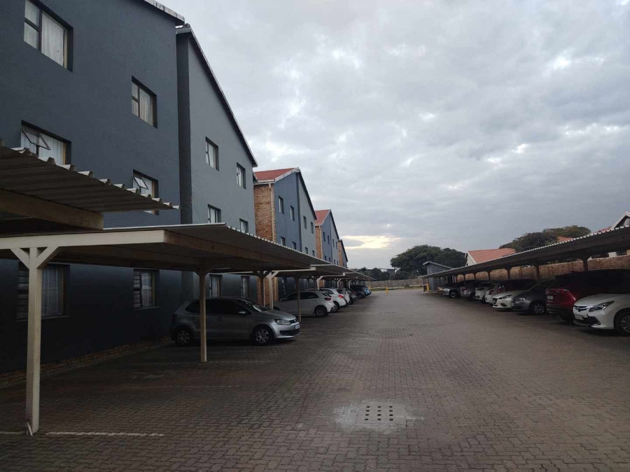 2 Bedroom Property for Sale in Pomona Gauteng