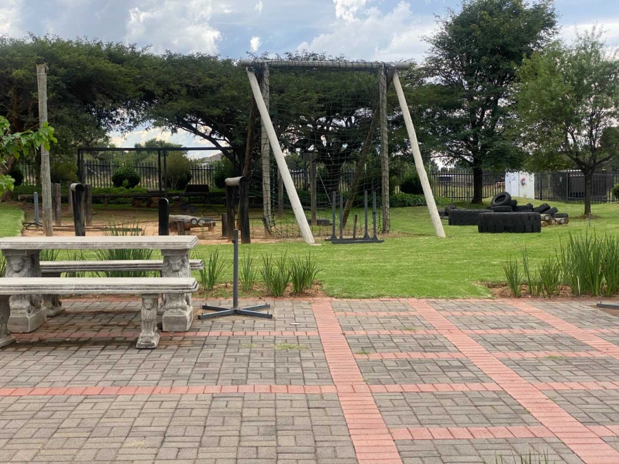 1 Bedroom Property for Sale in Ruimsig Gauteng