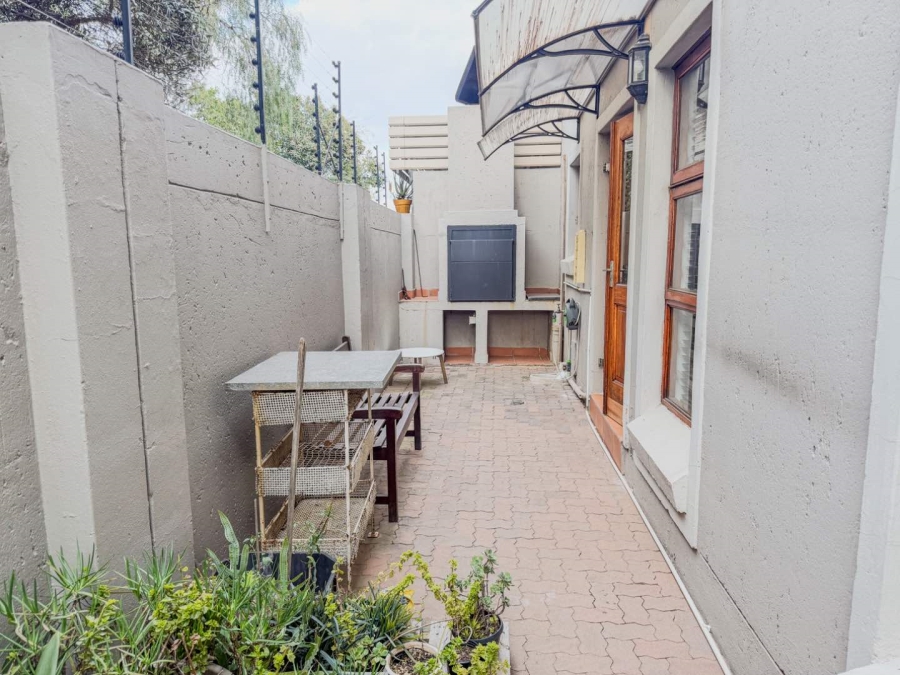 3 Bedroom Property for Sale in Beyerspark Gauteng