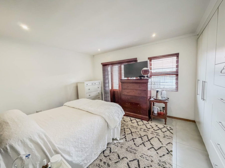 3 Bedroom Property for Sale in Beyerspark Gauteng