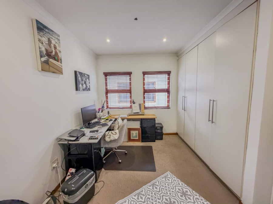 3 Bedroom Property for Sale in Beyerspark Gauteng
