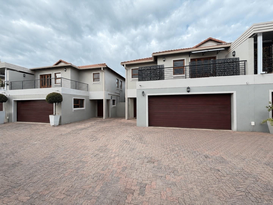 3 Bedroom Property for Sale in Beyerspark Gauteng