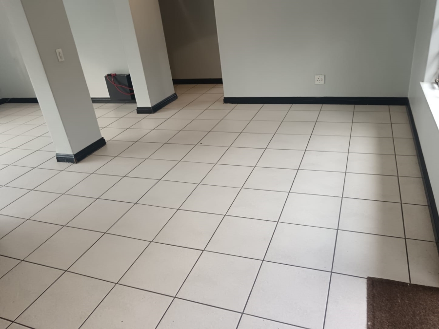 4 Bedroom Property for Sale in Parkhill Gardens Gauteng