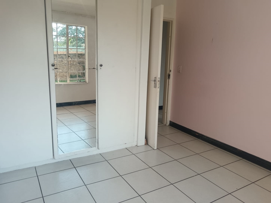 4 Bedroom Property for Sale in Parkhill Gardens Gauteng