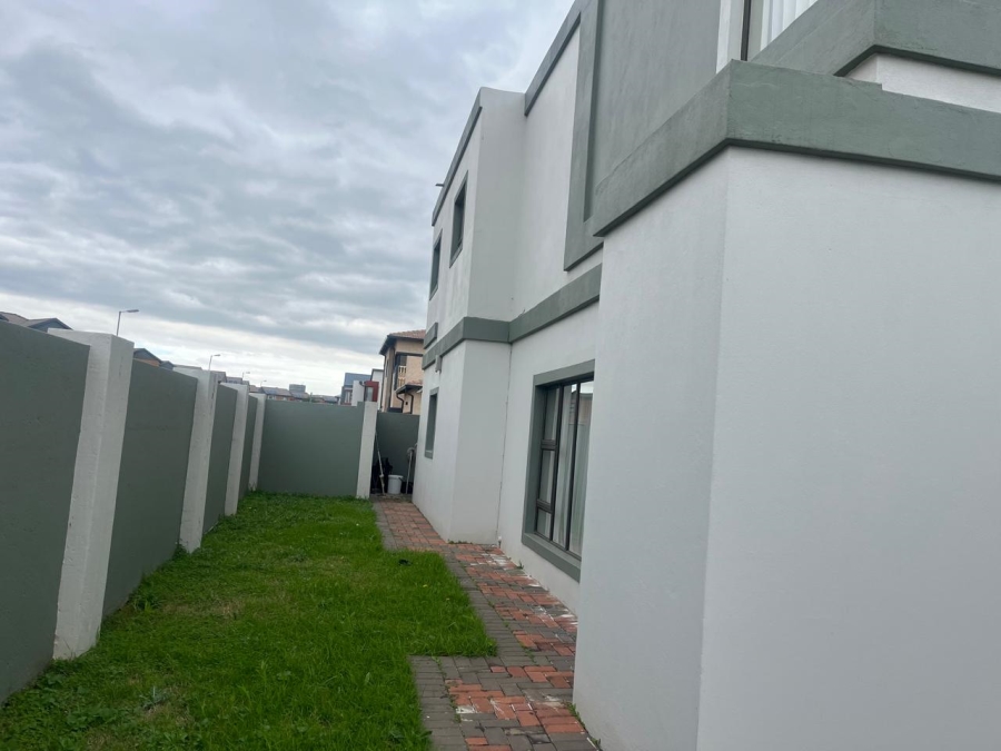 4 Bedroom Property for Sale in Derdepoort Gauteng