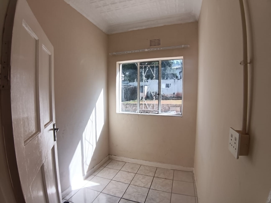2 Bedroom Property for Sale in Bezuidenhout Valley Gauteng