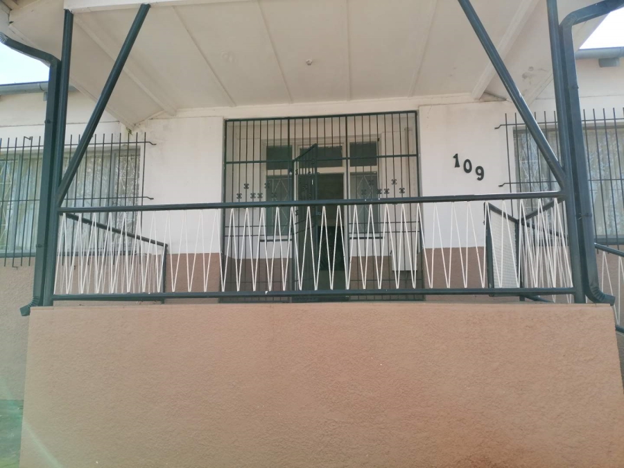 2 Bedroom Property for Sale in Bezuidenhout Valley Gauteng