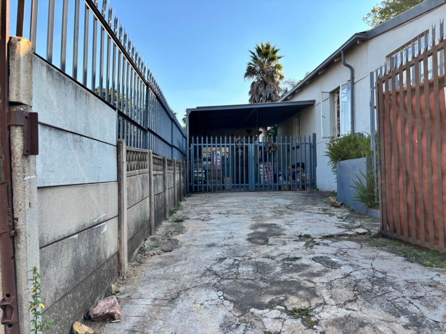 3 Bedroom Property for Sale in Dawnview Gauteng