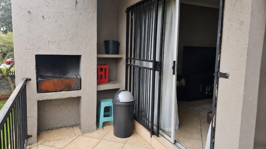 2 Bedroom Property for Sale in Wilgeheuwel Gauteng