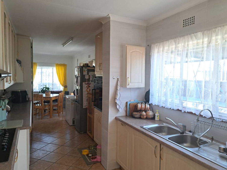 6 Bedroom Property for Sale in Boksburg Gauteng