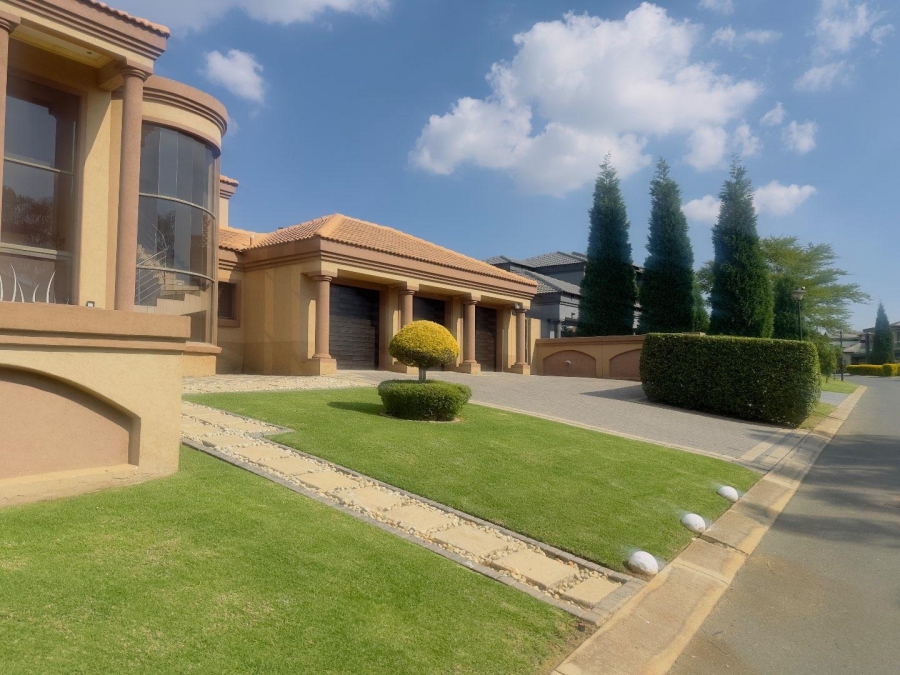 To Let 4 Bedroom Property for Rent in Blue Valley Golf Estate Gauteng