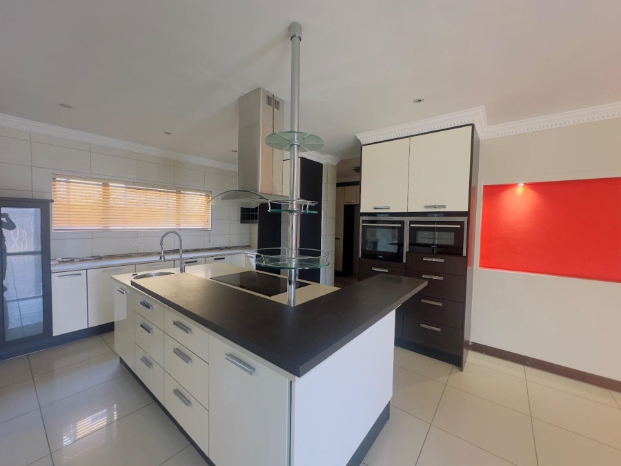 To Let 4 Bedroom Property for Rent in Blue Valley Golf Estate Gauteng