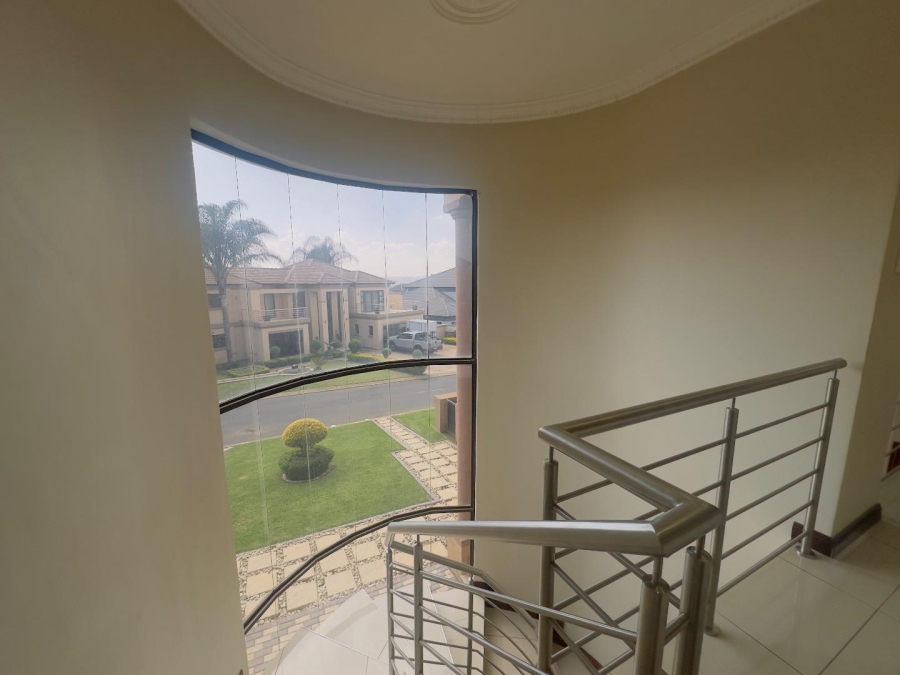 To Let 4 Bedroom Property for Rent in Blue Valley Golf Estate Gauteng