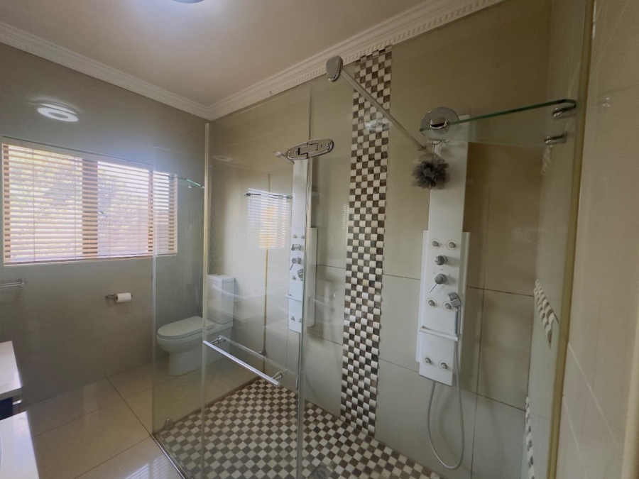 To Let 4 Bedroom Property for Rent in Blue Valley Golf Estate Gauteng