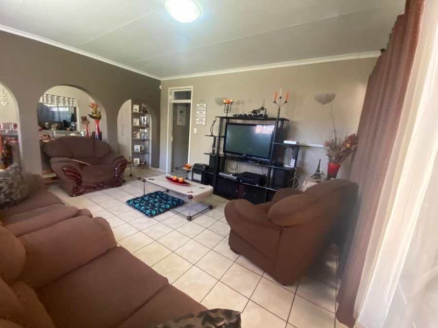 3 Bedroom Property for Sale in Homestead Gauteng