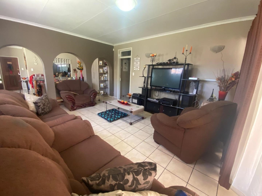 3 Bedroom Property for Sale in Homestead Gauteng