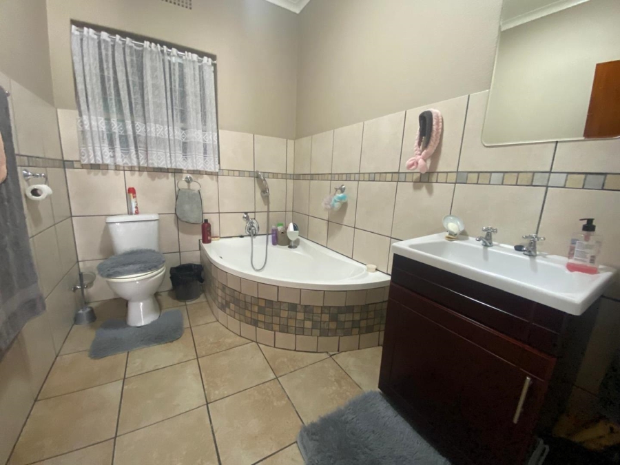 3 Bedroom Property for Sale in Homestead Gauteng