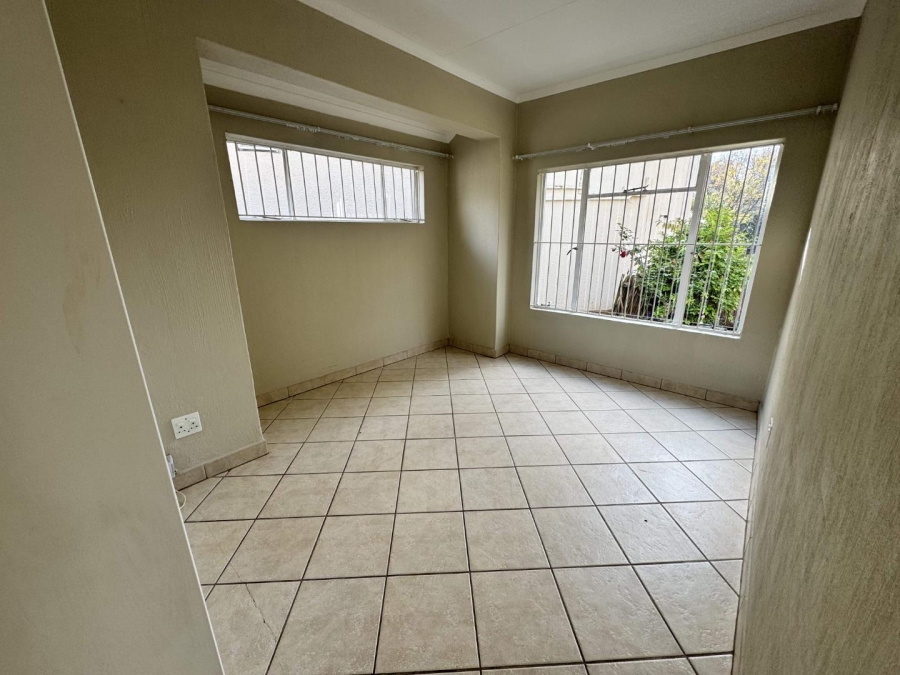 To Let 3 Bedroom Property for Rent in Northcliff Gauteng