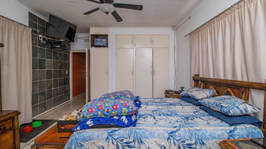 7 Bedroom Property for Sale in Kempton Park Ext 4 Gauteng
