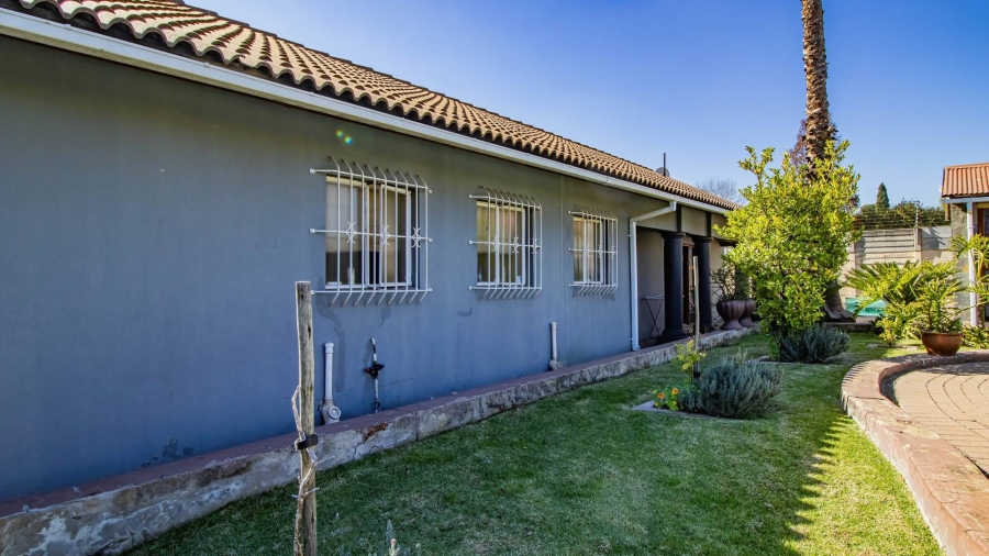 7 Bedroom Property for Sale in Kempton Park Ext 4 Gauteng