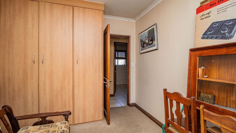7 Bedroom Property for Sale in Kempton Park Ext 4 Gauteng