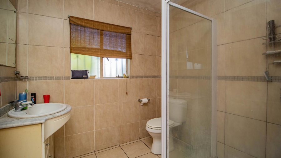7 Bedroom Property for Sale in Kempton Park Ext 4 Gauteng