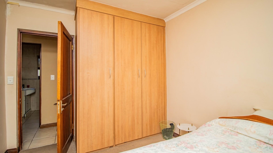 7 Bedroom Property for Sale in Kempton Park Ext 4 Gauteng