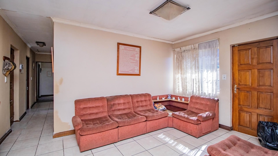 7 Bedroom Property for Sale in Kempton Park Ext 4 Gauteng