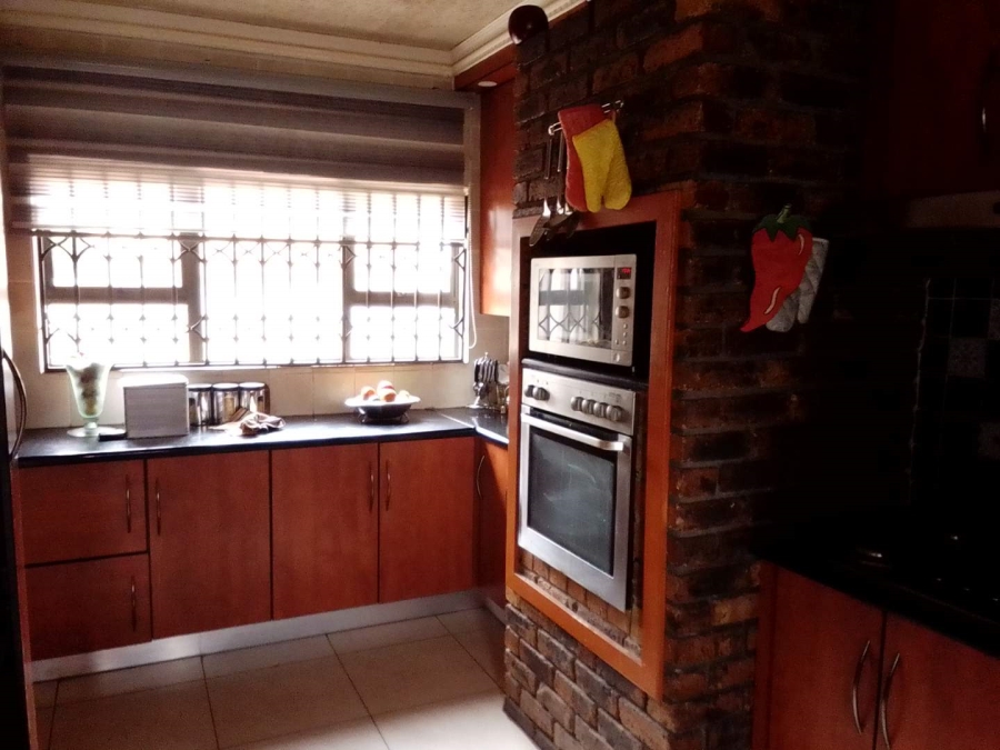 3 Bedroom Property for Sale in Klippoortje Gauteng