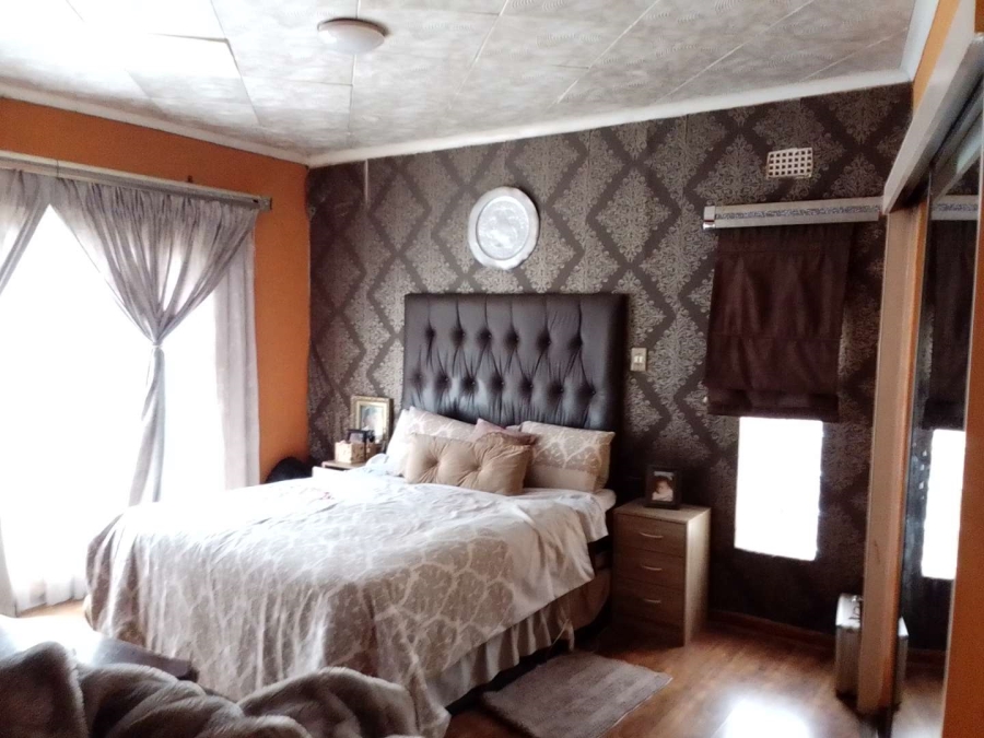3 Bedroom Property for Sale in Klippoortje Gauteng